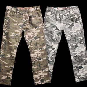 Lot of 2 TRUST Jeans Mens 36x32 Relaxed Straight Fit Olive & Gray Camo NEW‎